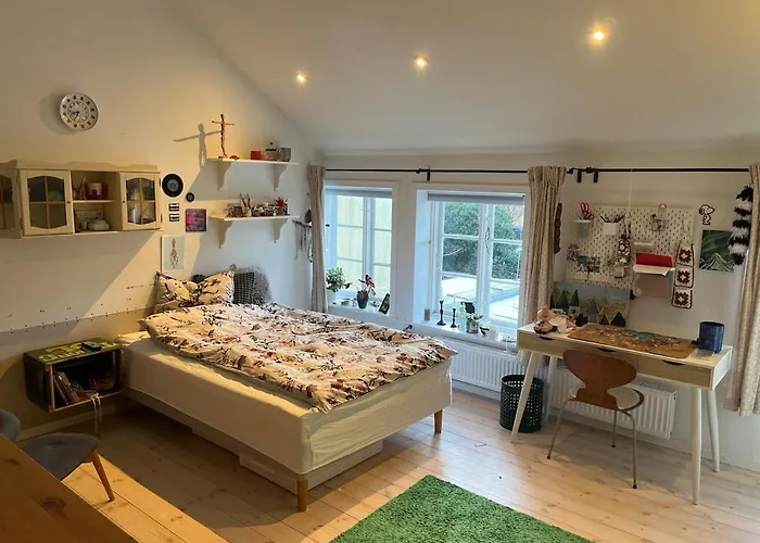 Charming Townhouse With Its Own Courtyurd Villa