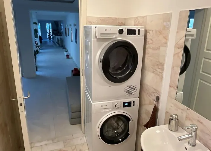 Charming Townhouse With Its Own Courtyurd * Helsingør