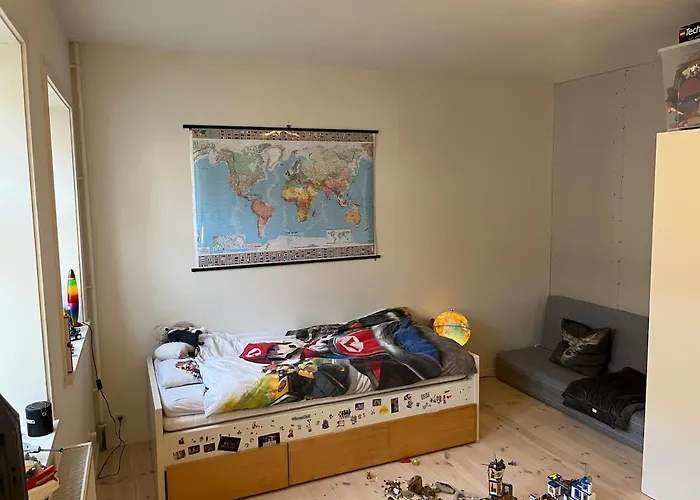 Charming Townhouse With Its Own Courtyurd *