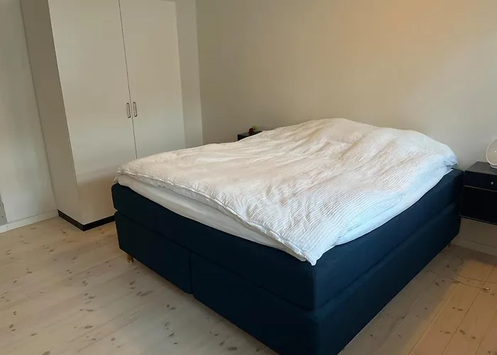 Charming Townhouse With Its Own Courtyurd